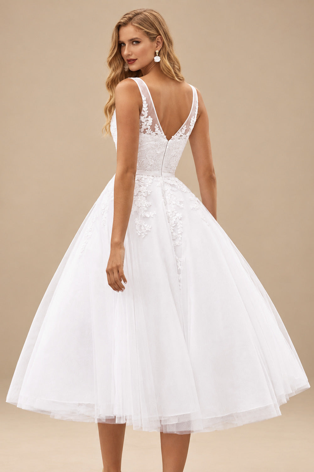 Rutipo White Chic Sleeveless Tulle Tea-Length Wedding Dress with Floral Lace