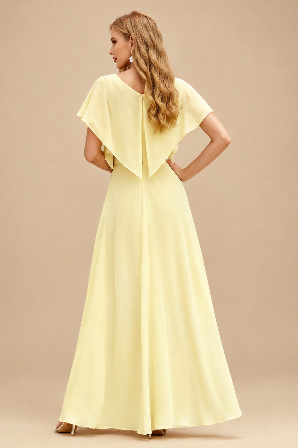 Rutipo Yellow Sheath/Column Sweetheart Short/Mini Tulle Homecoming Dress with Beading Lace