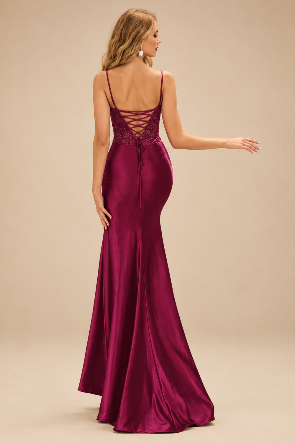 Rutipo Burgundy Mermaid V-neck Spaghetti Straps Sweep Train Prom Dress With Slit Appliqued