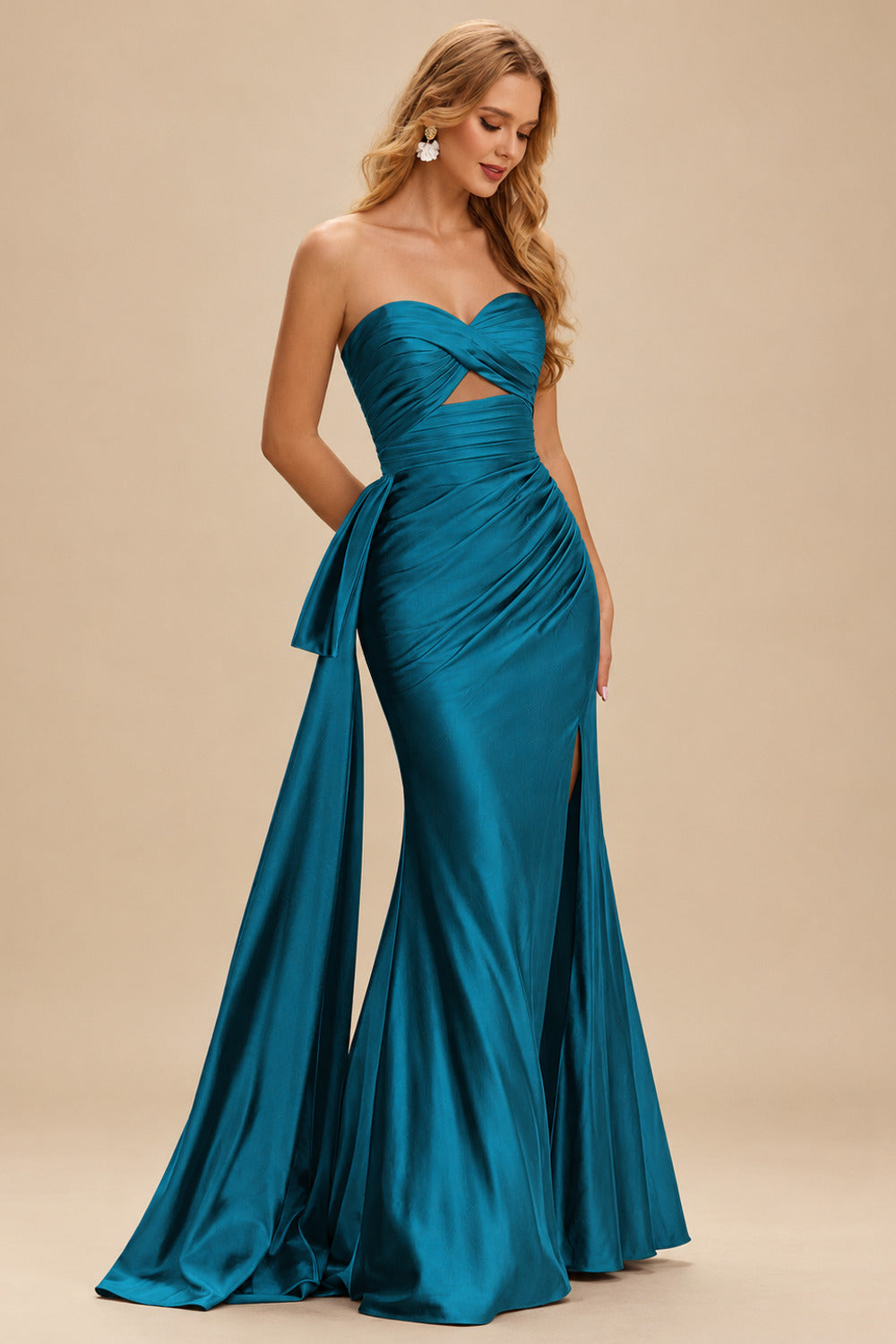 Rutipo Ink Blue Strapless Cutout Ruched Sweethear Slit Prom Dress with Side Draping