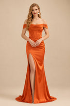 Rutipo Burnt Orange Sheath/Column Off-The-Shoulder Sleeveless Satin Bridesmaid Dresses With Ruffle/Split Front