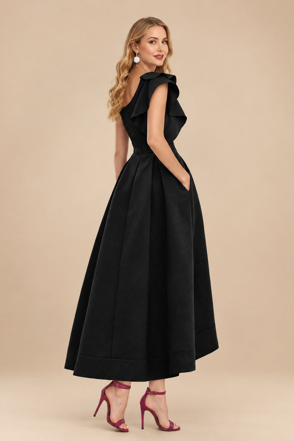 Rutipo Black A-Line One-Shoulder Sleeveless Asymmetrical Satin Bridesmaid Dresses With Pockets