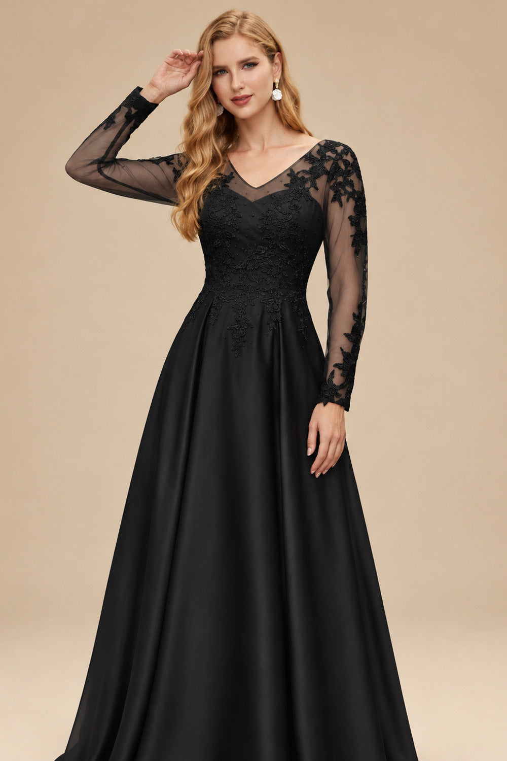 Rutipo Black Ball-Gown V-Neck Satin Lace Floor-Length Evening Dresses With Appliques Lace Beading