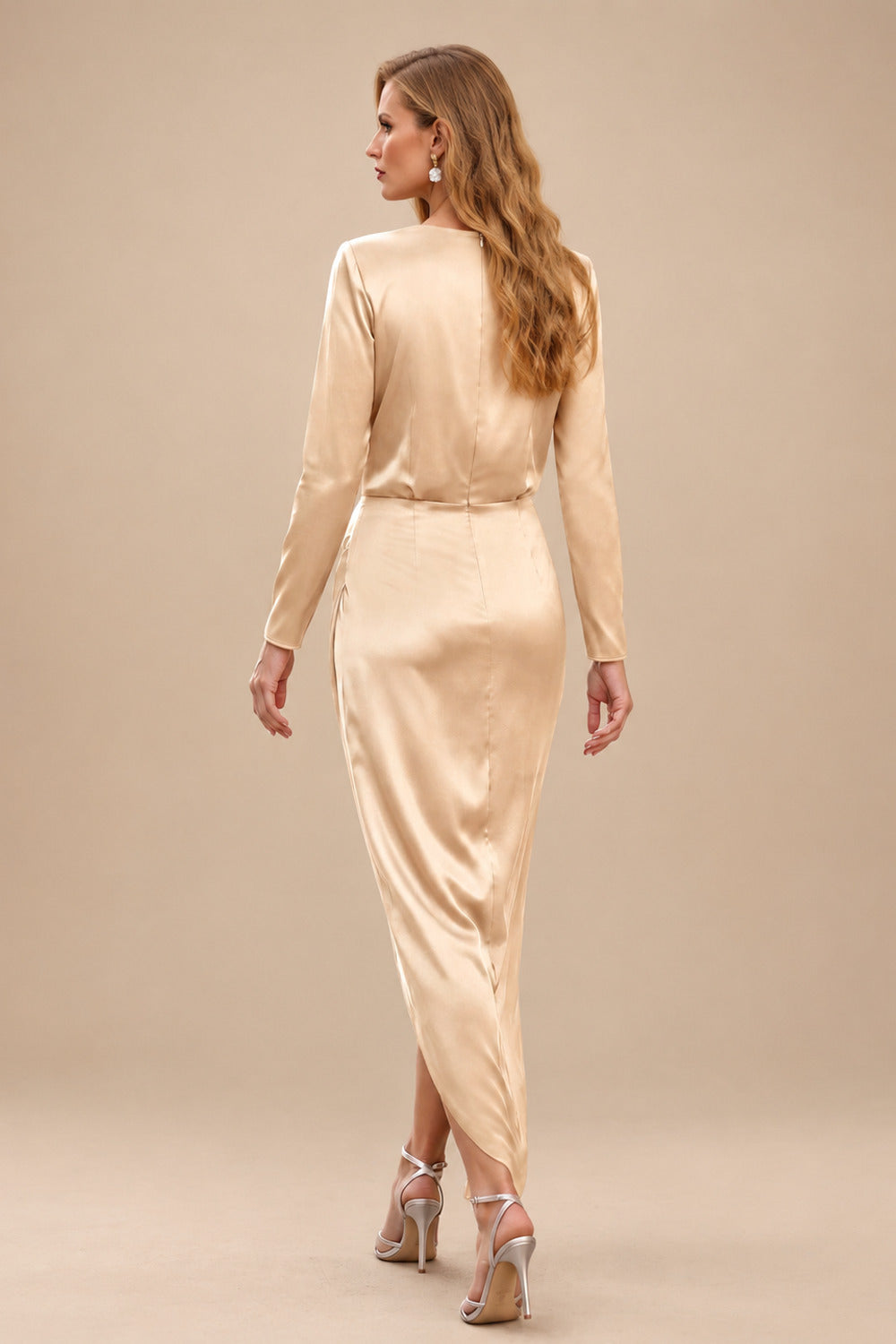 Rutipo Champagne Elegant V-Neck Long Sleeves Asymmetrical Charmeuse Evening Dresses
