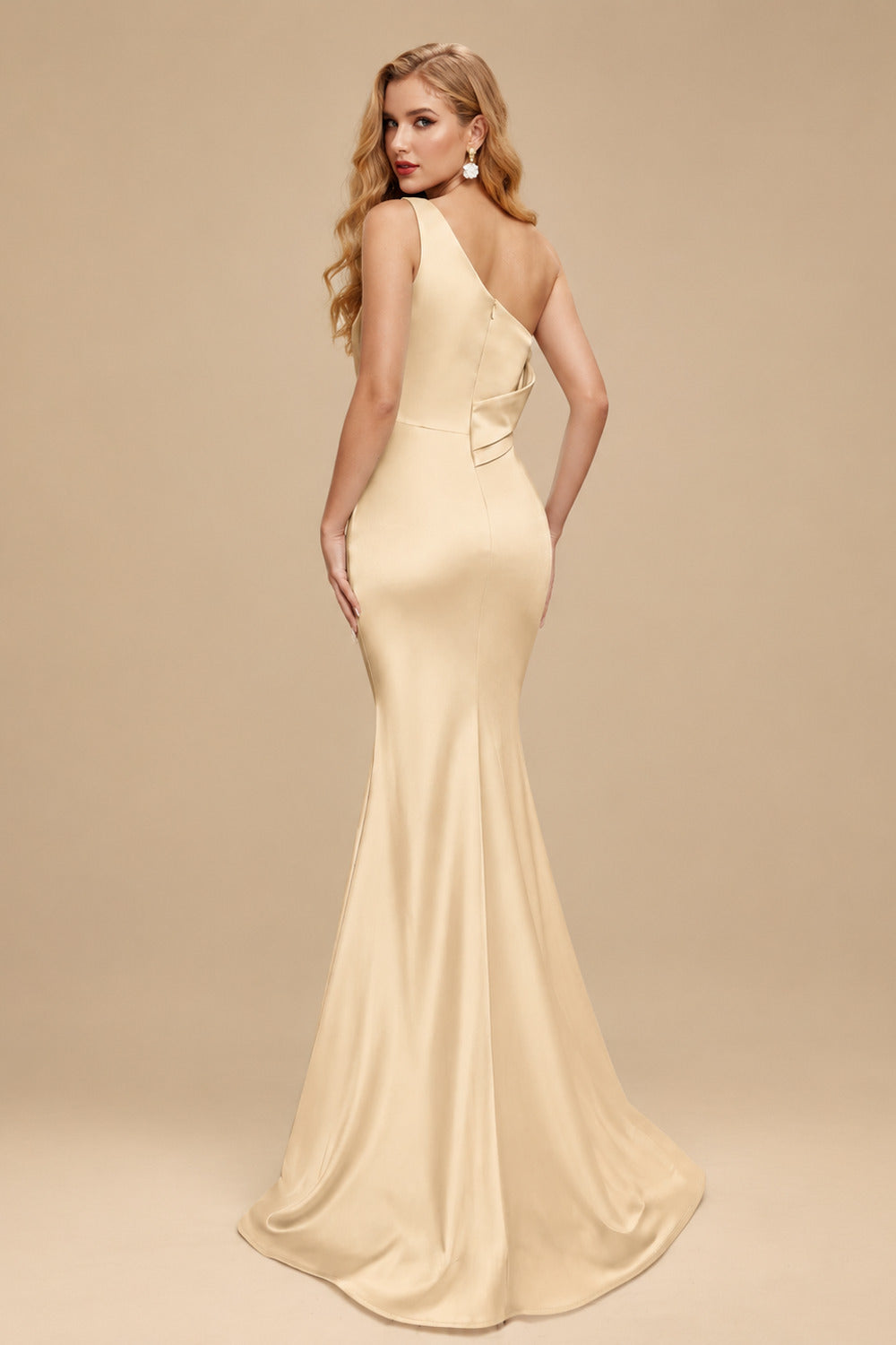 Rutipo Champagne Sheath One-Shoulder Sleeveless Sweep Train Crepe Satin Evening Dresses