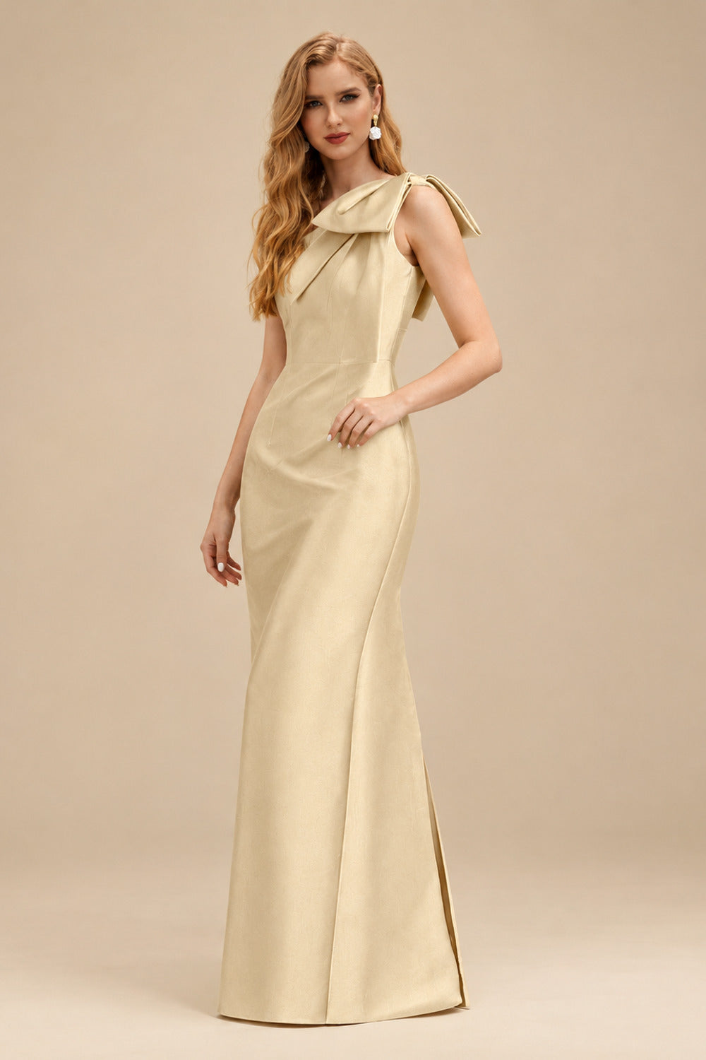 Rutipo Champagne Sheath/Column One-Shoulder Satin Evening Dresses With Bow(s)
