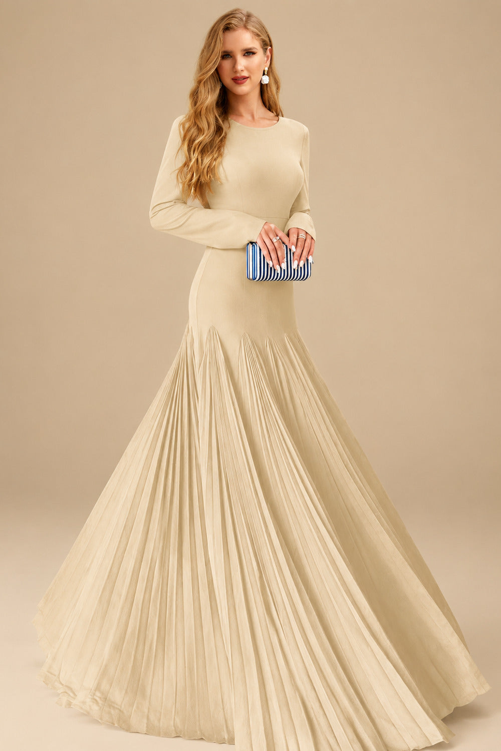Rutipo Champagne A-Line Pleated Long Sleeves Floor-Length Chiffon Mother Of The Bride Dresses