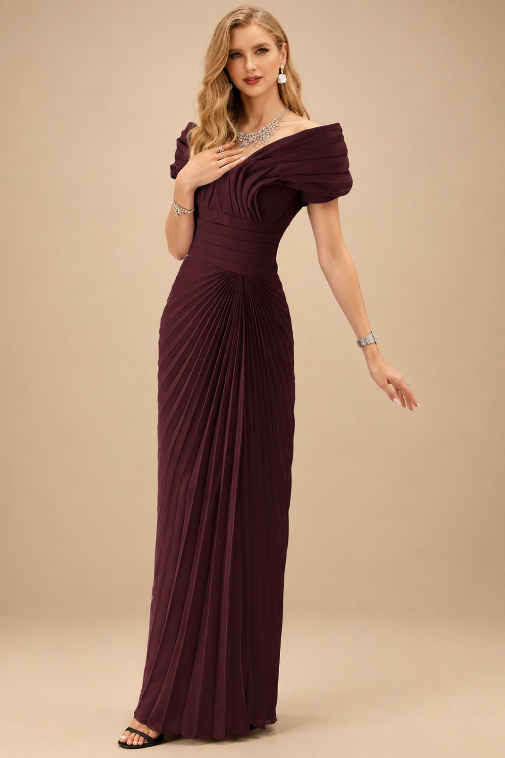 Rutipo Cabernet Sheath/Column Off-The-Shoulder Elastic Satin Prom Dresses With Pleated
