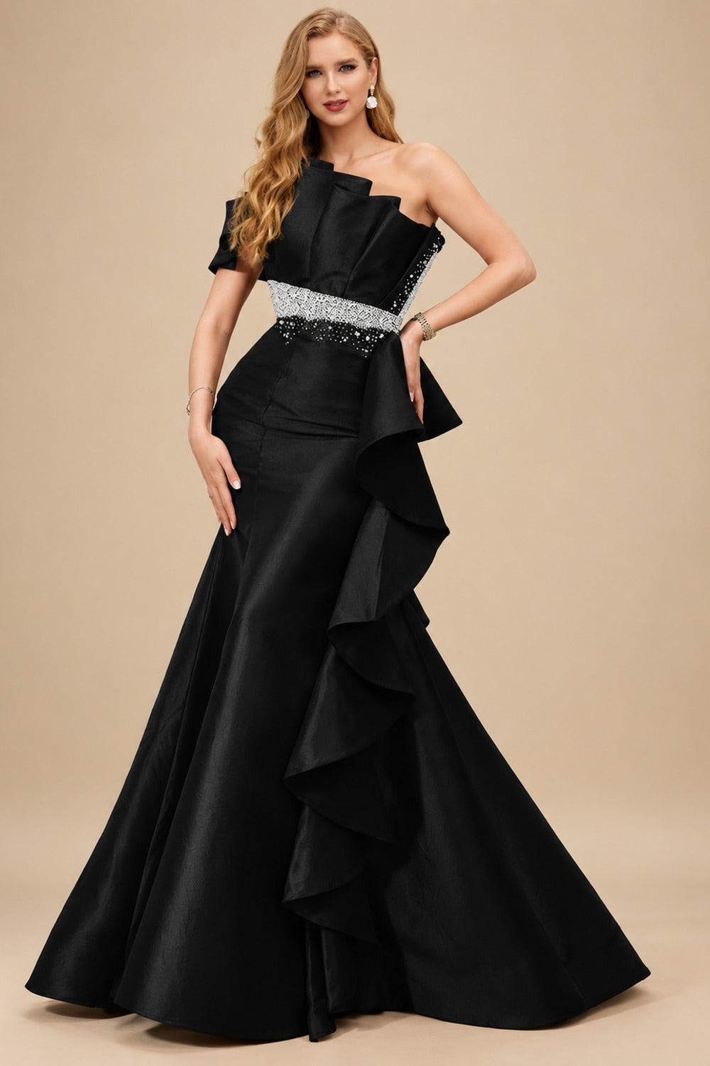 Rutipo Black A-Line One-Shoulder Sleeveless Floor-Length Satin Prom Dresses With Ruffle