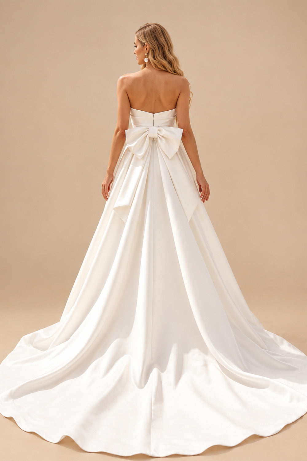Rutipo Ivory A-Line Strapless Satin Court Train Wedding Dresses With Bow(s)