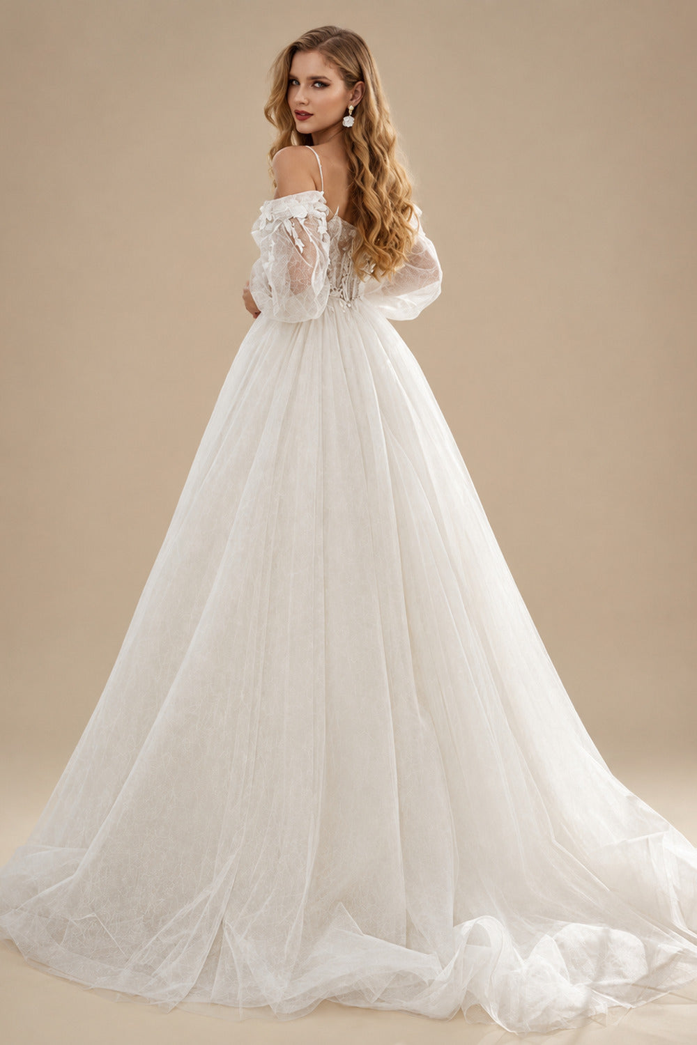 Rutipo Ivory Ball-Gown/Princess Sweetheart Tulle Lace Sweep Train Wedding Dresses With Lace