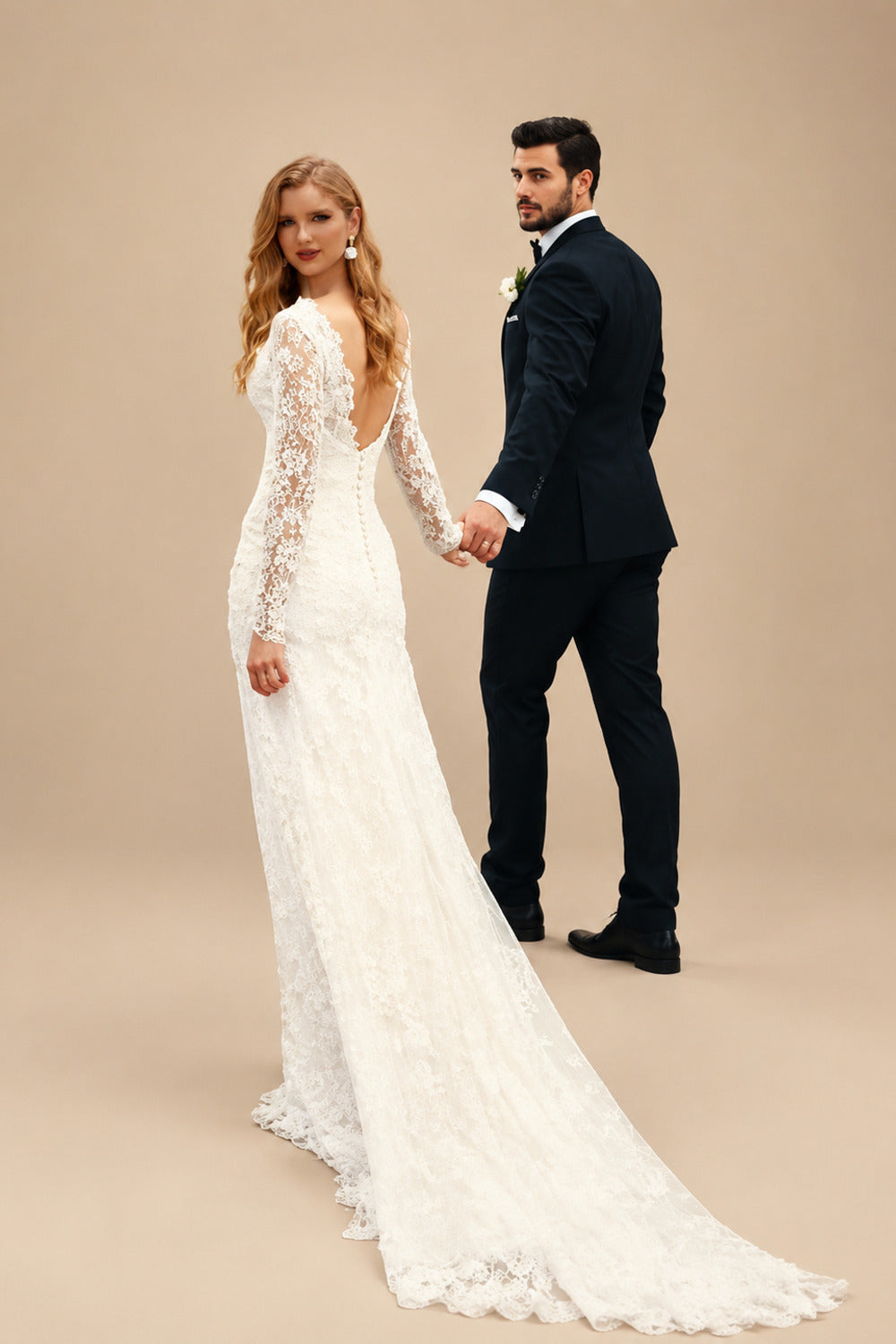 Rutipo Ivory Sheath/Column V-Neck Tulle Lace Court Train Wedding Dresses With Lace