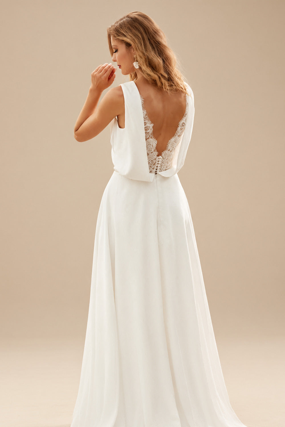 Rutipo Ivory A-Line V-Neck Sleeveless Chiffon Lace Sweep Train Wedding Dress