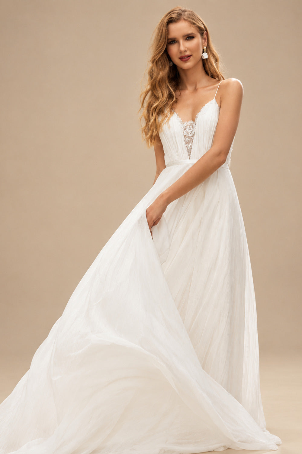 Rutipo Ivory Boho Lace A-Line Wedding Dresses With V-Neck Chiffon Sweep Train