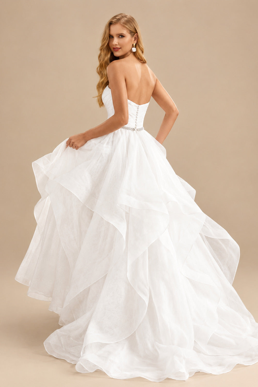 Rutipo Ivory Vintage Inspired Ball-Gown Tulle Court Train Wedding Dresses With Strapless Cascading Ruffles
