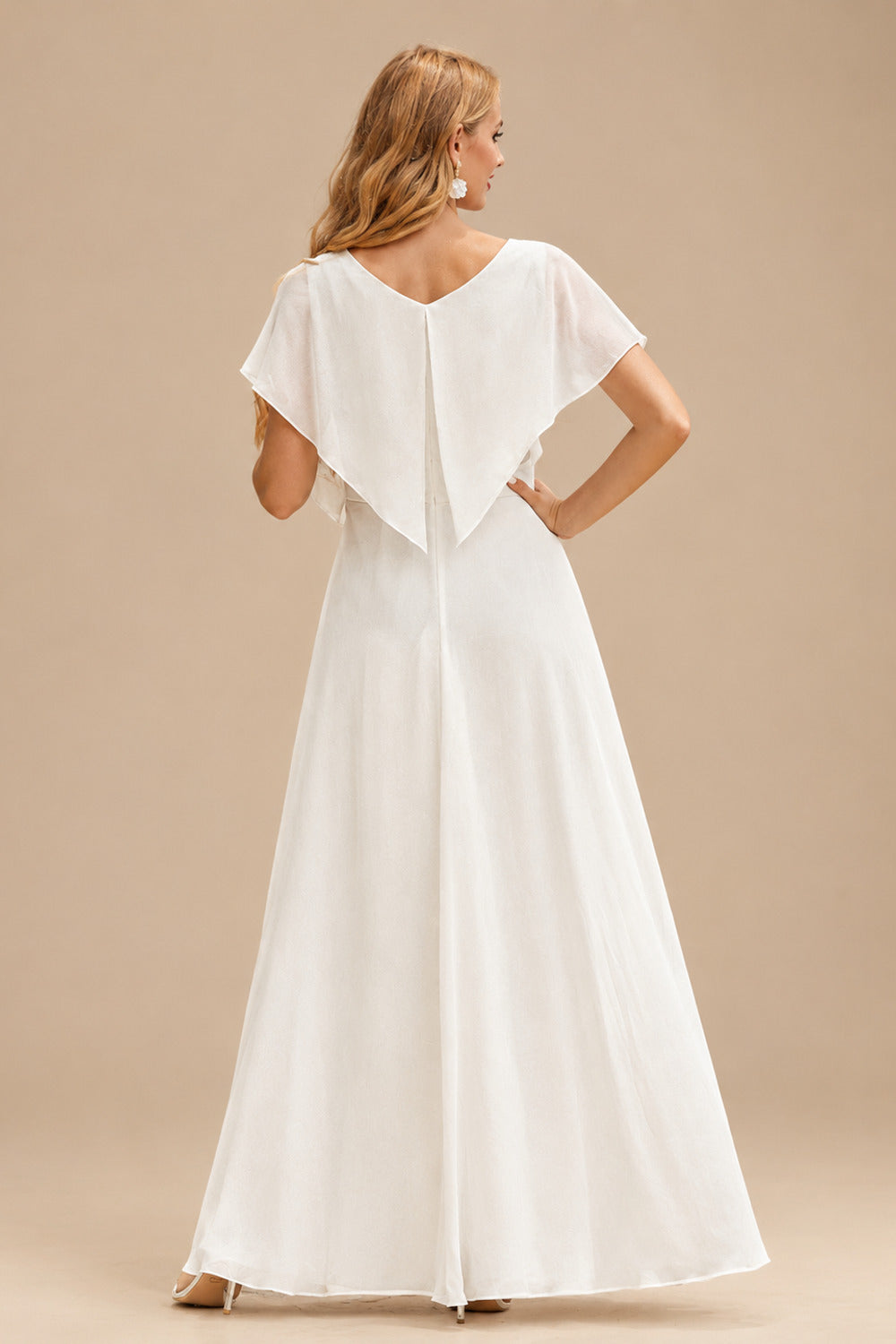 Rutipo Ivory A-Line V-Neck Sleeveless Tulle Wedding Dresses With Appliques Lace