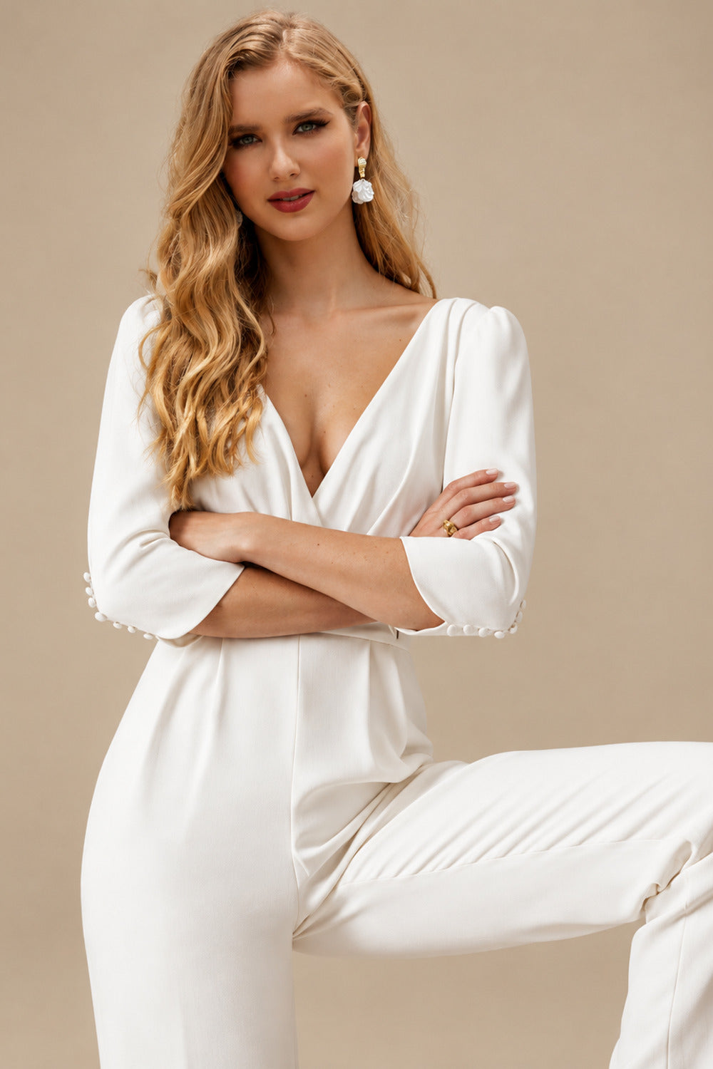 Rutipo Ivory Jumpsuit/Pantsuit Sexy Open Back Wedding Dresses With V-Neck 3/4 Sleeves