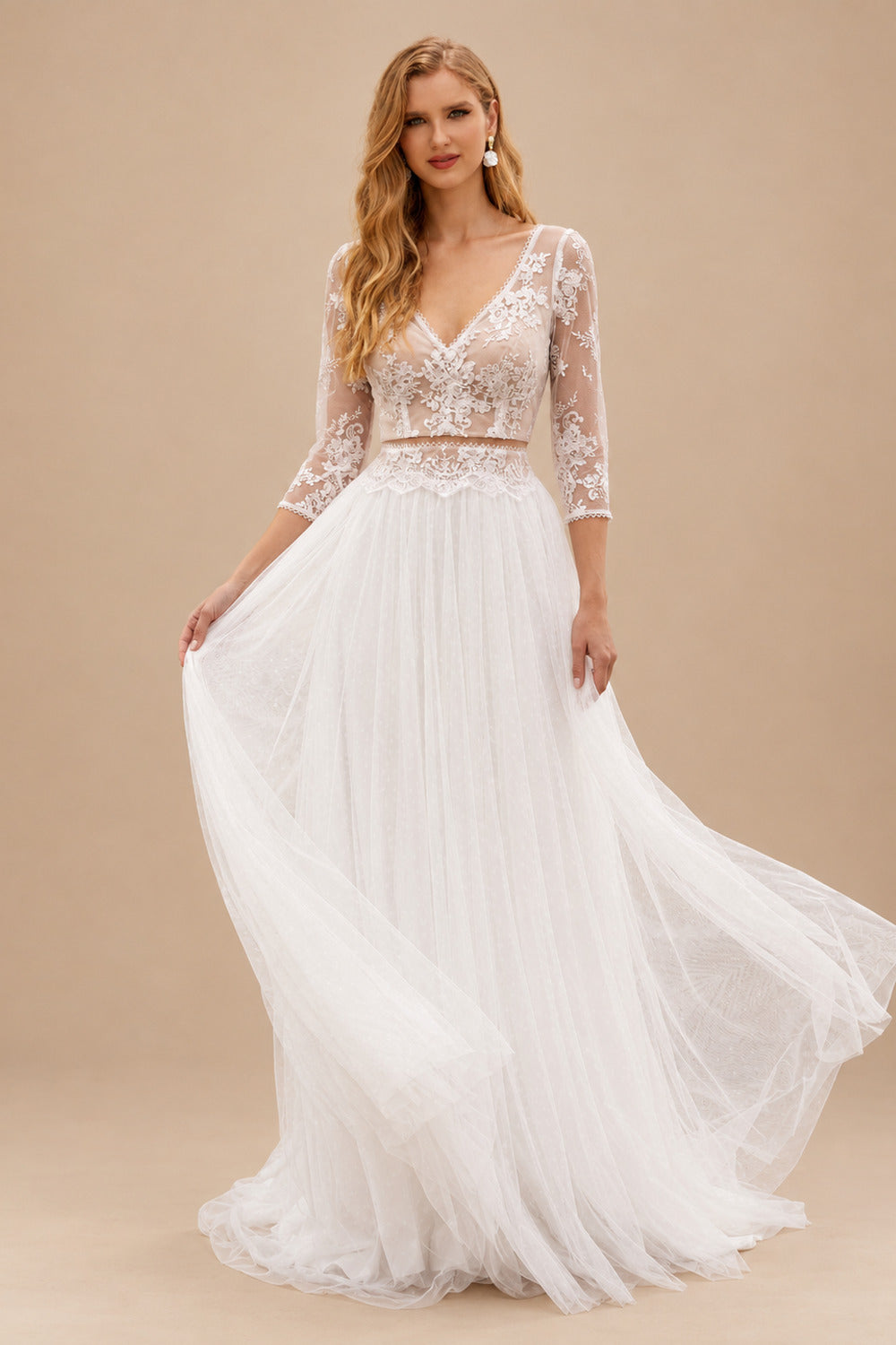 Rutipo As Picture A-Line V-Neck 3/4 Sleeves Vintage Tulle Wedding Dresses With Appliques Lace