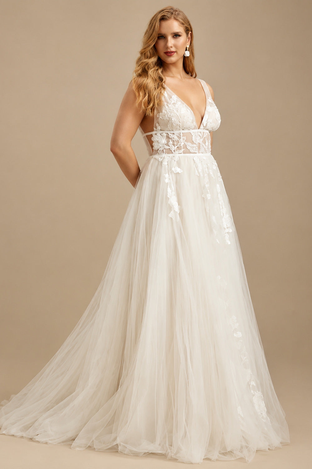 Rutipo Ivory A-Line V-Neck Vintage Backless Tulle Wedding Dresses With Appliques Lace