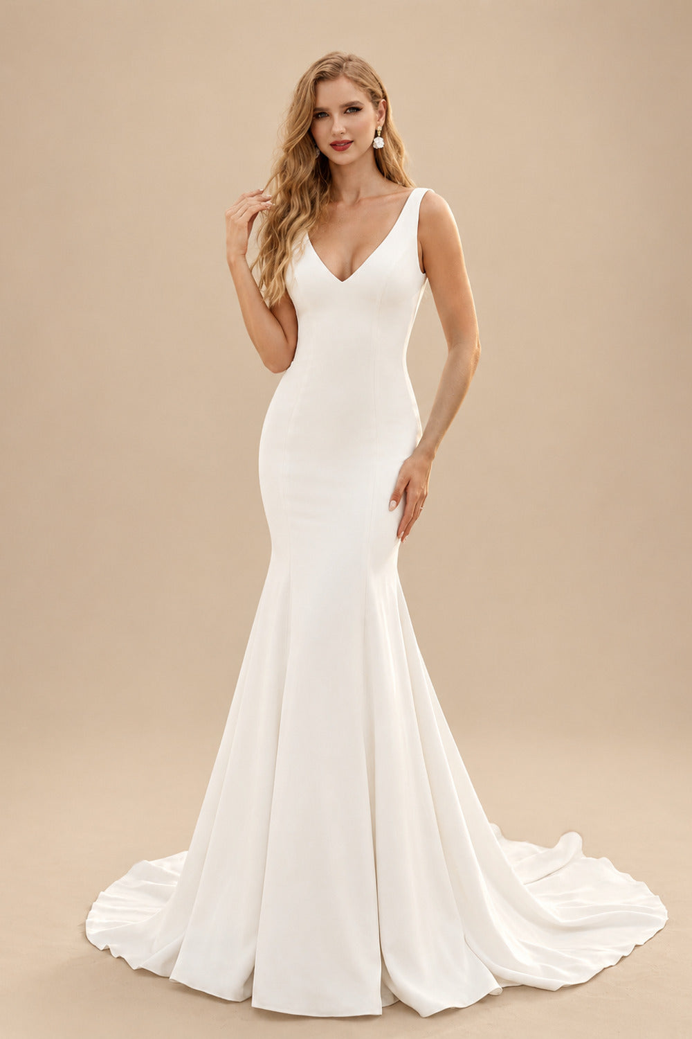 Rutipo Ivory A-Line V-Neck Sleeveless Sweep Train Elastic Satin Wedding Dresses