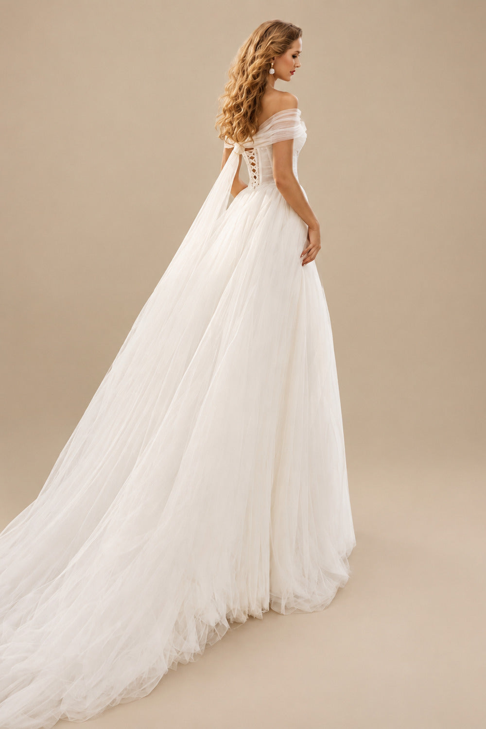 Rutipo Ivory Boho A-Line Off-The-Shoulder Tulle Wedding Dresses With Sequins