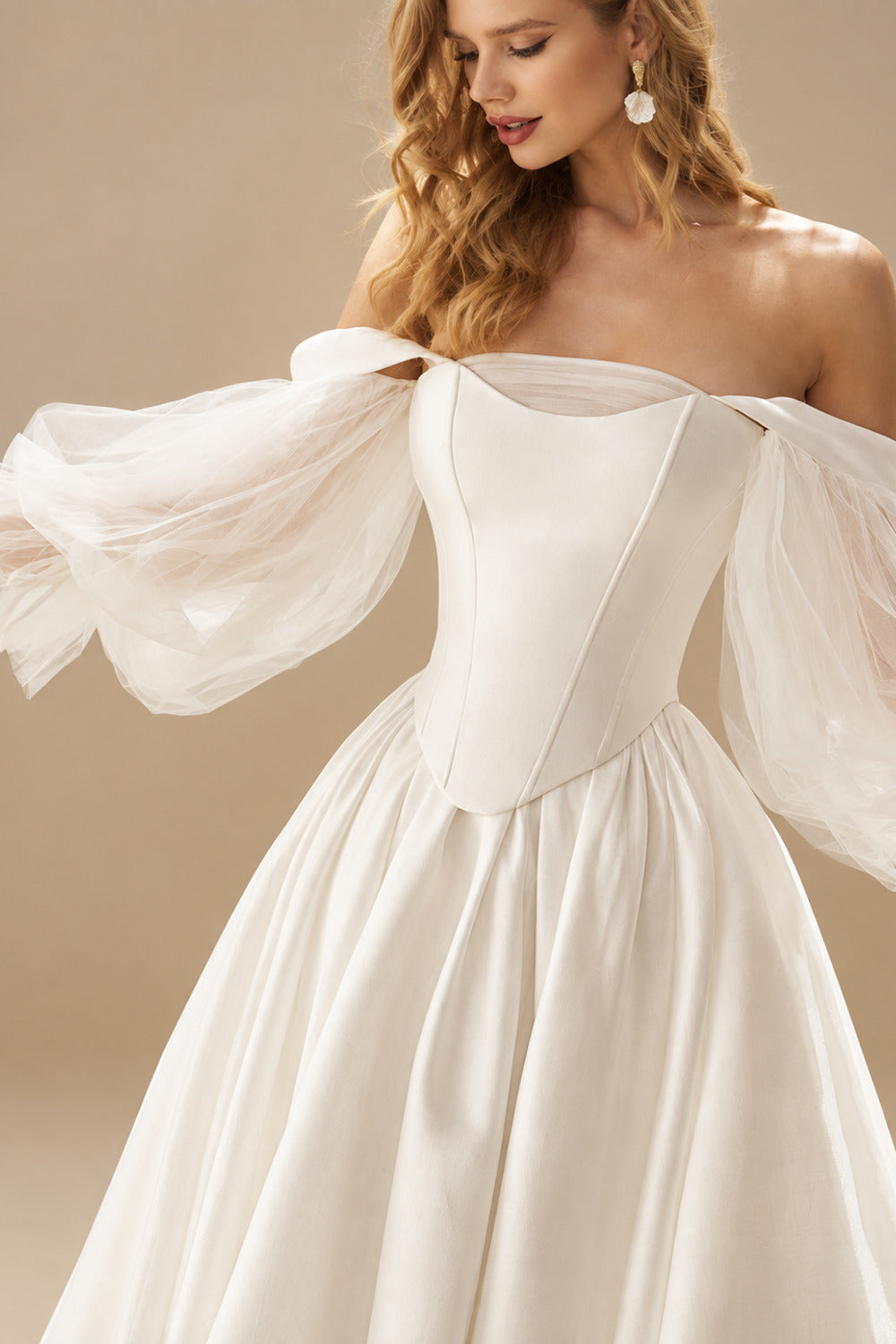 Rutipo Ivory Ball-Gown Off-The-Shoulder Long Sleeves Satin Wedding Dresses With Pleated
