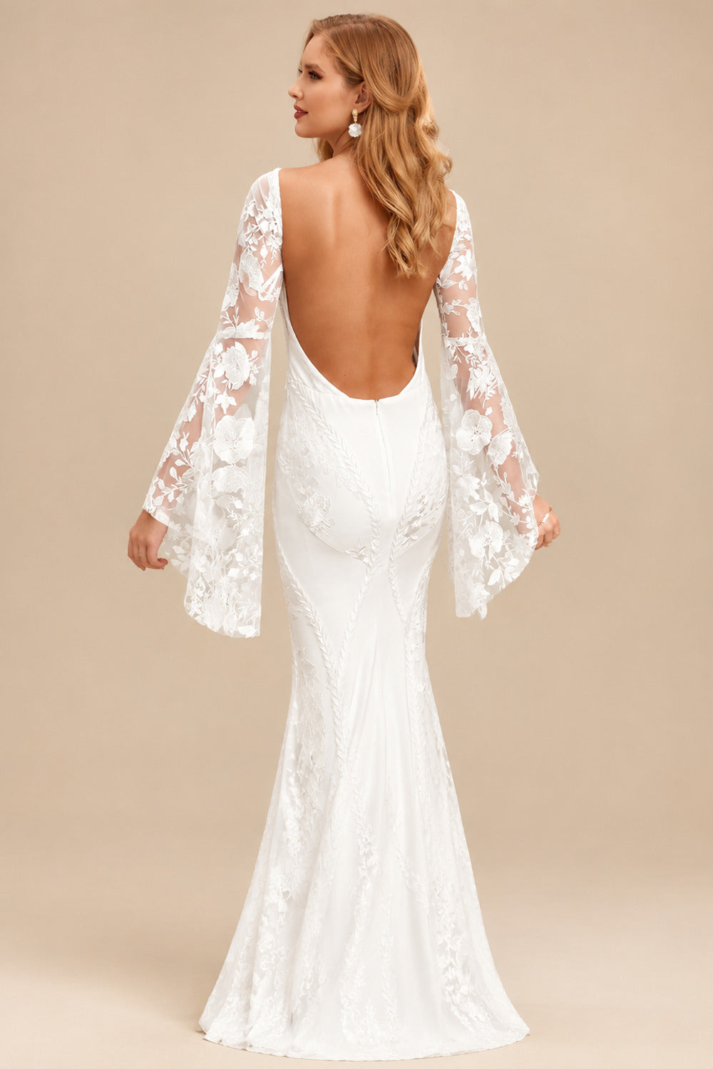 Rutipo Ivory Beach/Boho V-Neck Long Sleeves Court Train Lace Wedding Dresses