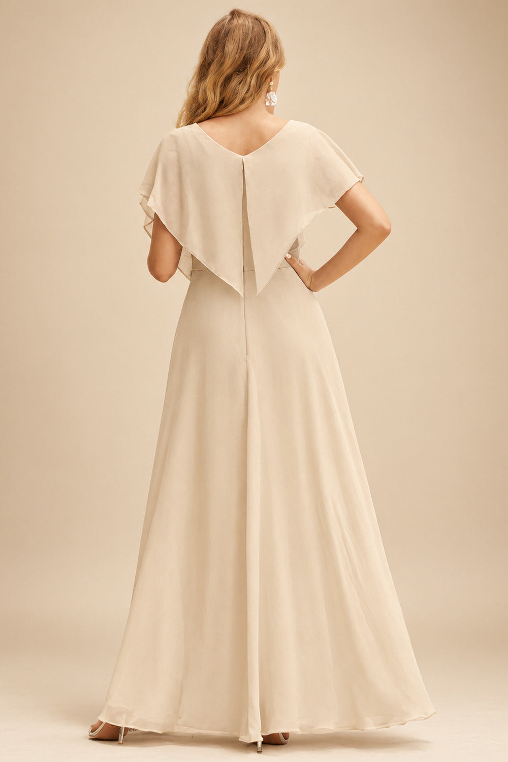 Rutipo Champagne Sparkly V-Neck Long Sleeves Sweep Train Sequined Wedding Dresses With Split Front