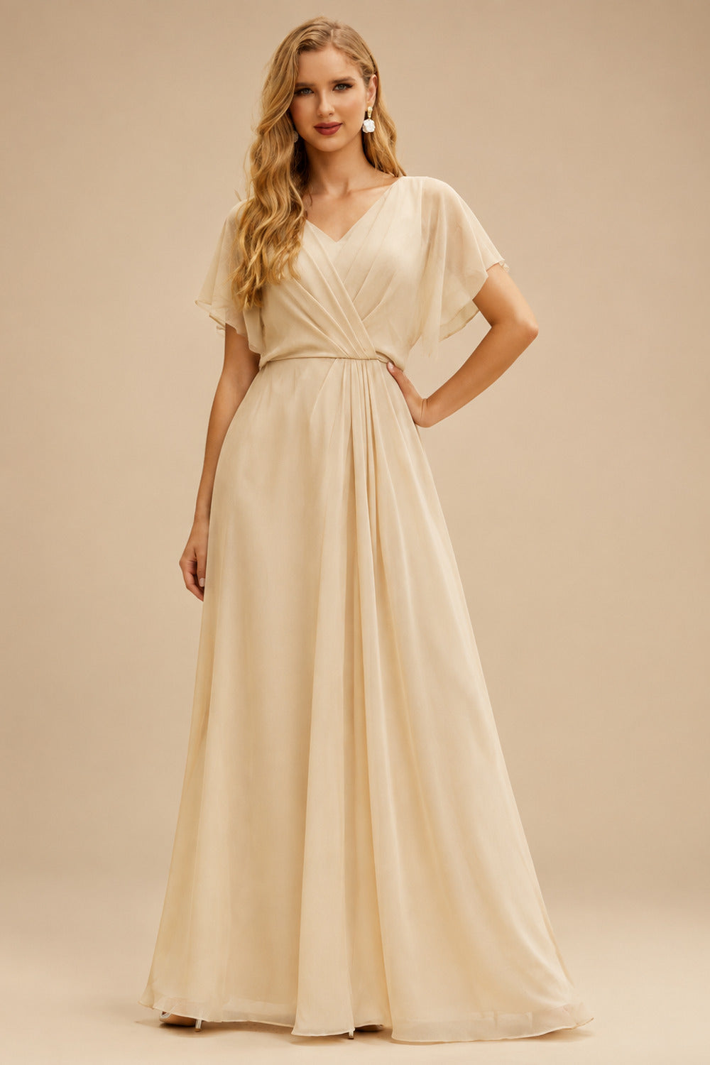 Rutipo Champagne A-Line V-Neck Sleeveless Sweep Train Lace Wedding Dresses