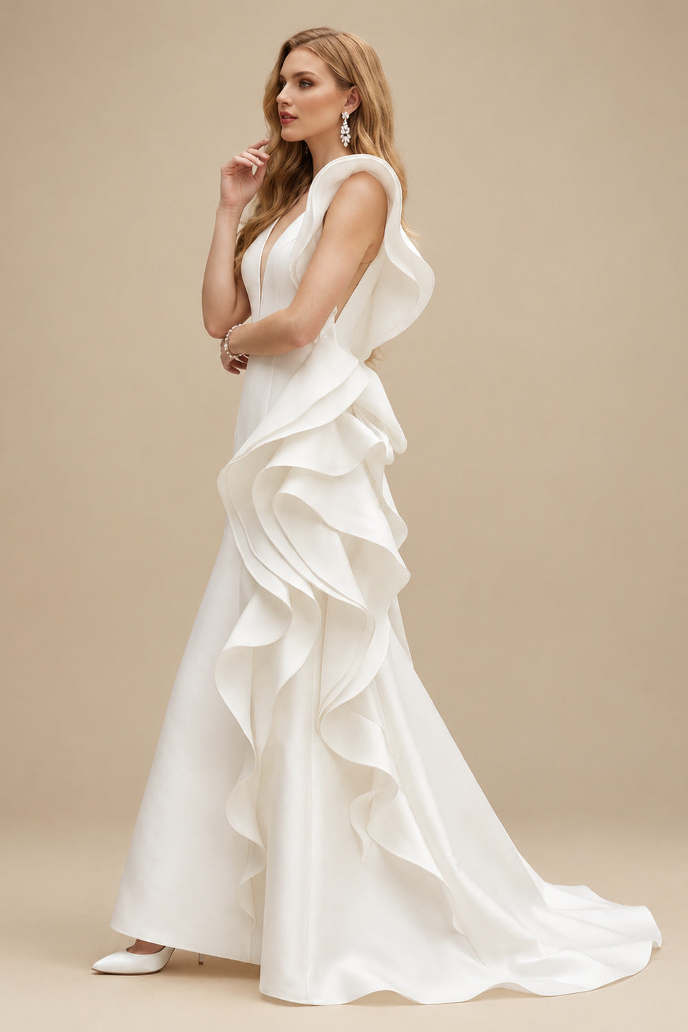 Rutipo Ivory Trumpet/Mermaid Satin Wedding Dresses With Cascading Ruffles
