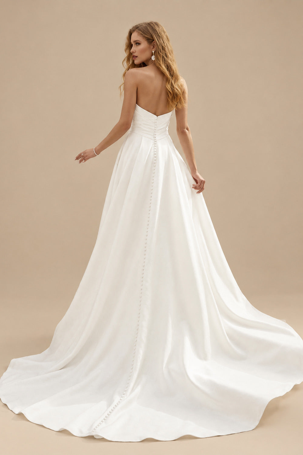 Rutipo Ivory A-Line Sweetheart Sleeveless Court Train Satin Plus Size Wedding Dresses With High Split