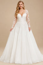 Rutipo Ivory Plus Size A-Line V-Neck Long Sleeves Court Train Tulle Wedding Dresses With Lace