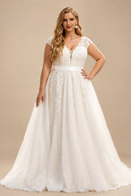 Rutipo Ivory Plus Size A-Line V-Neck Sleeveless Sweep Train Tulle Wedding Dresses With Lace
