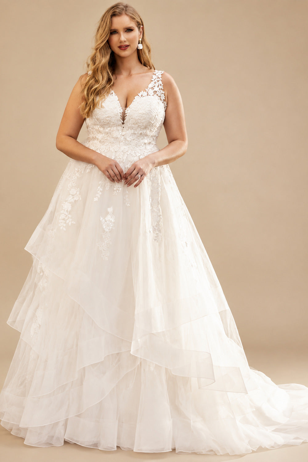 Rutipo Ivory Plus Size A-Line V-Neck Sleeveless Sweep Train Tulle Wedding Dresses With Lace
