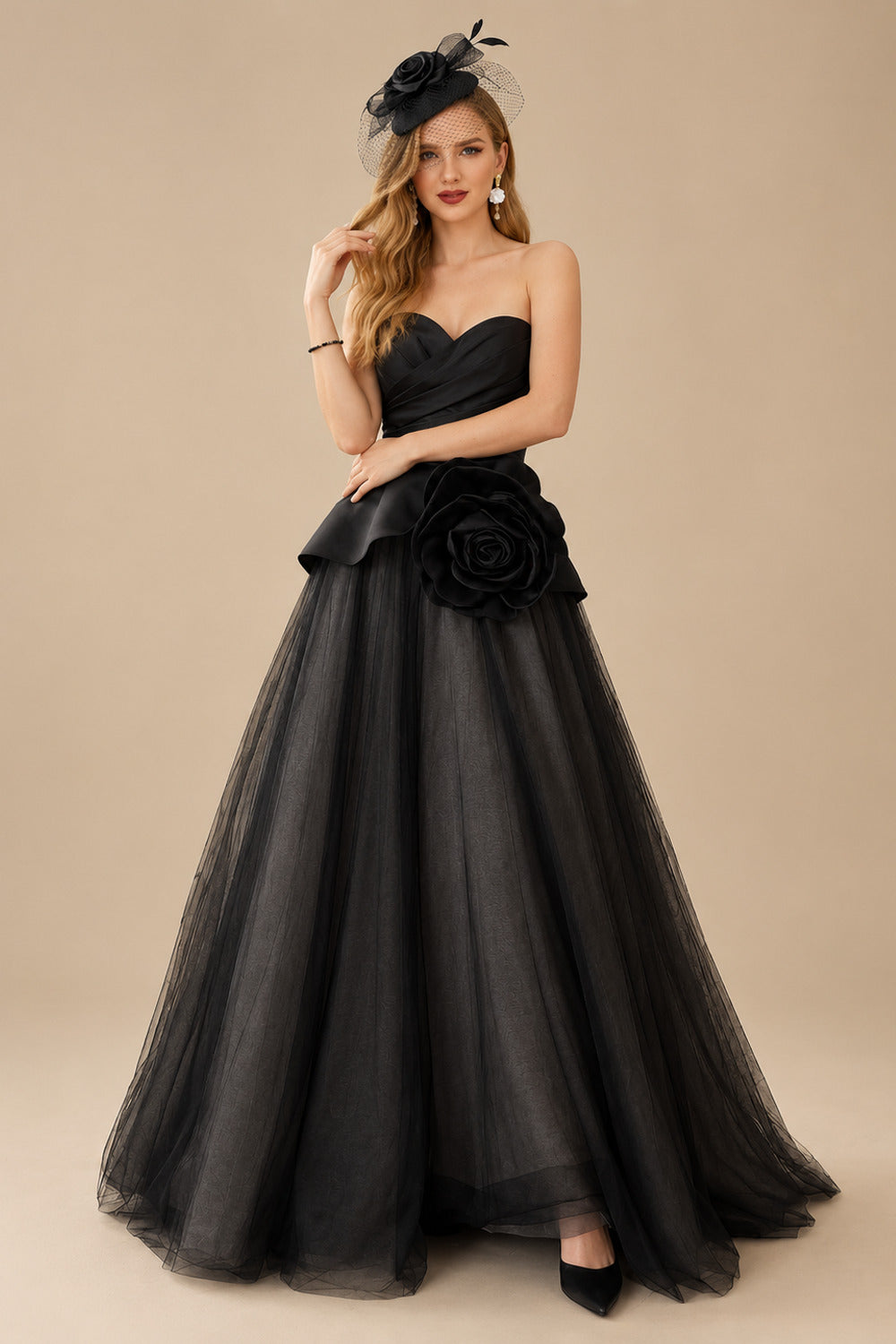Rutipo Black Ball-Gown Sweetheart Sleeveless Court Train Tulle/Twill Satin Wedding Dresses