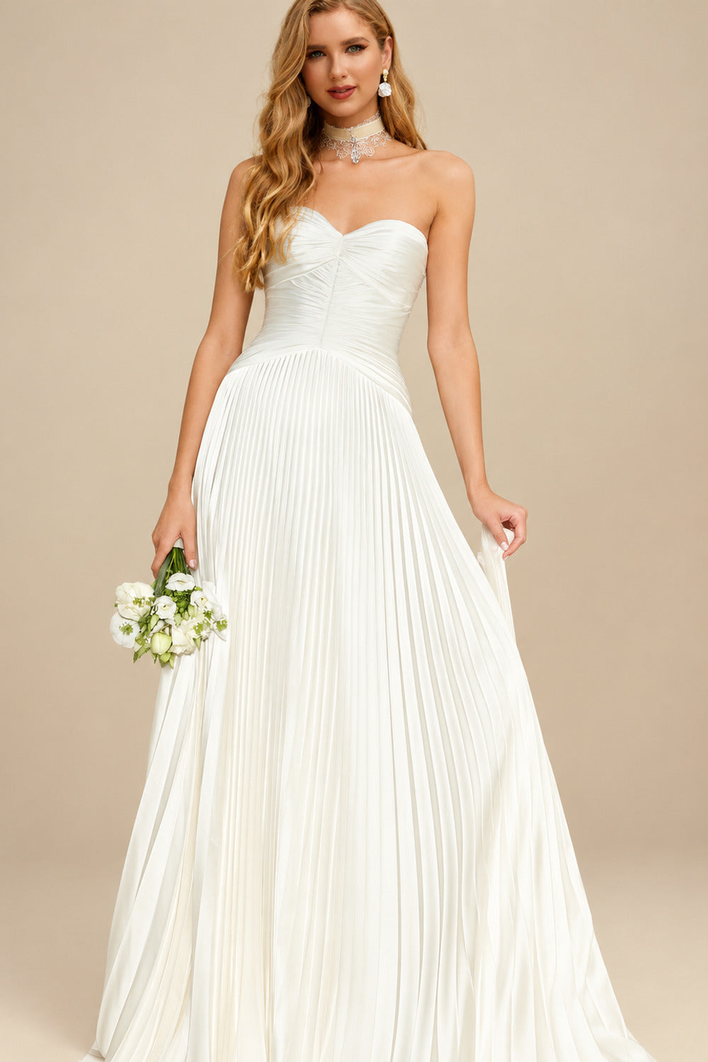Rutipo Ivory A-Line Sweetheart Sleeveless Sweep Train Silk Like Satin Wedding Dress With Pleated