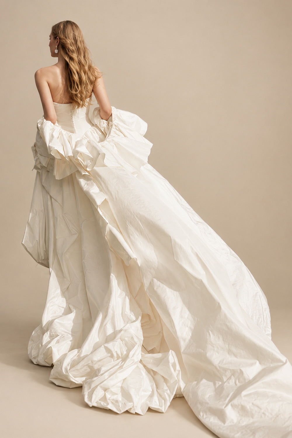 Rutipo Ivory Ball-Gown Strapless Sleeveless Royal Taffeta Wedding Dresses
