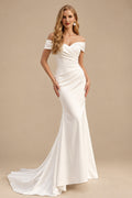 Rutipo Ivory Trumpet/Mermaid V-Neck Sleeveless Sweep Train Matte Satin Wedding Dresses With Pleated